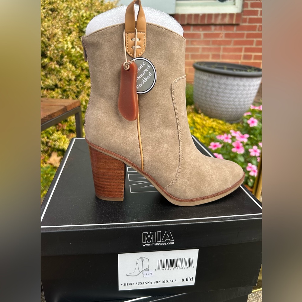 MIA Women's Tan Ankle Boots- NWT